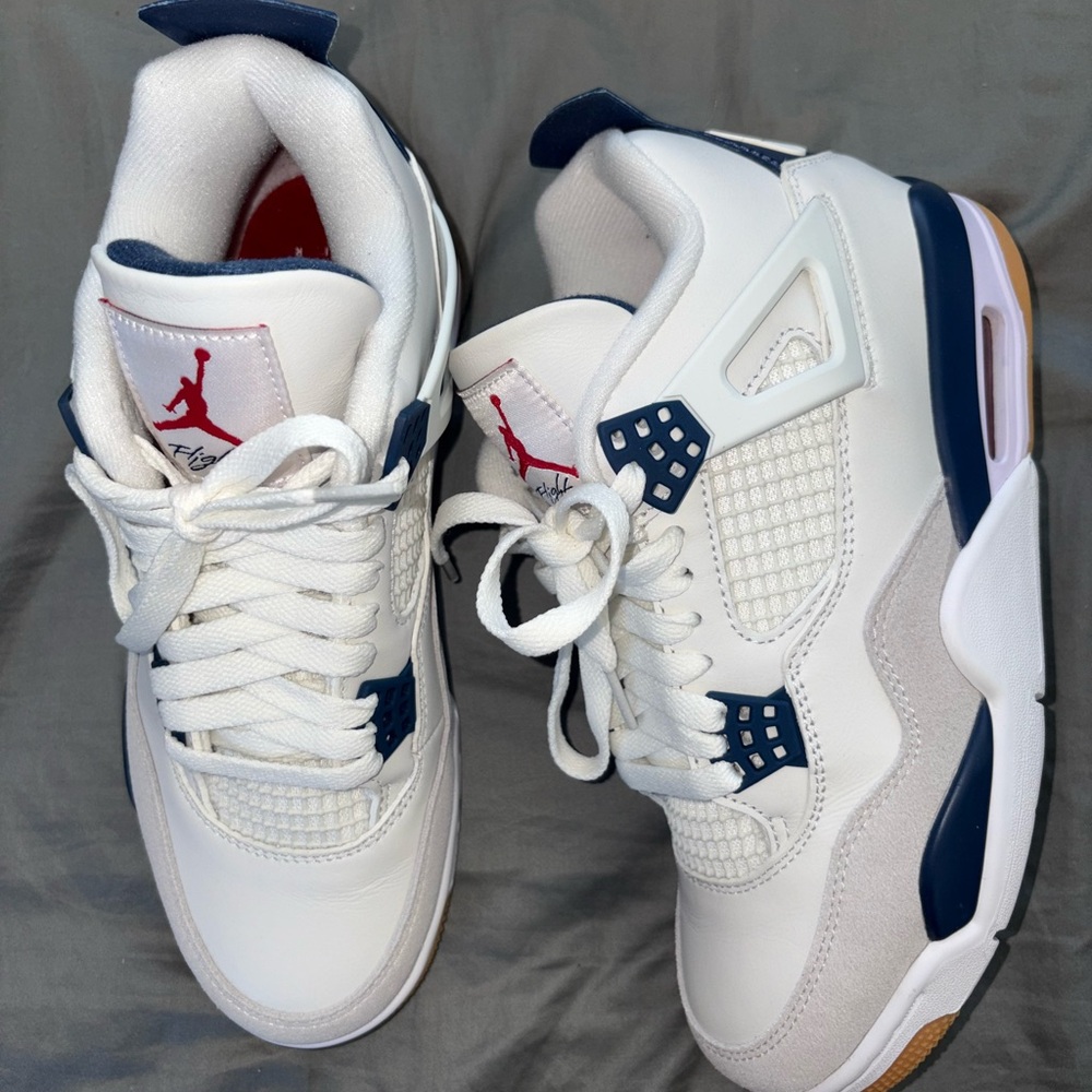 Air Jordan 4 Retro SB Navy